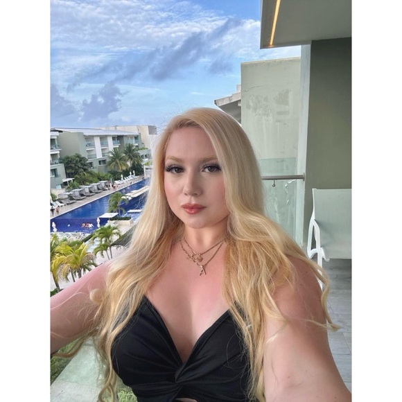 alexareynolds22